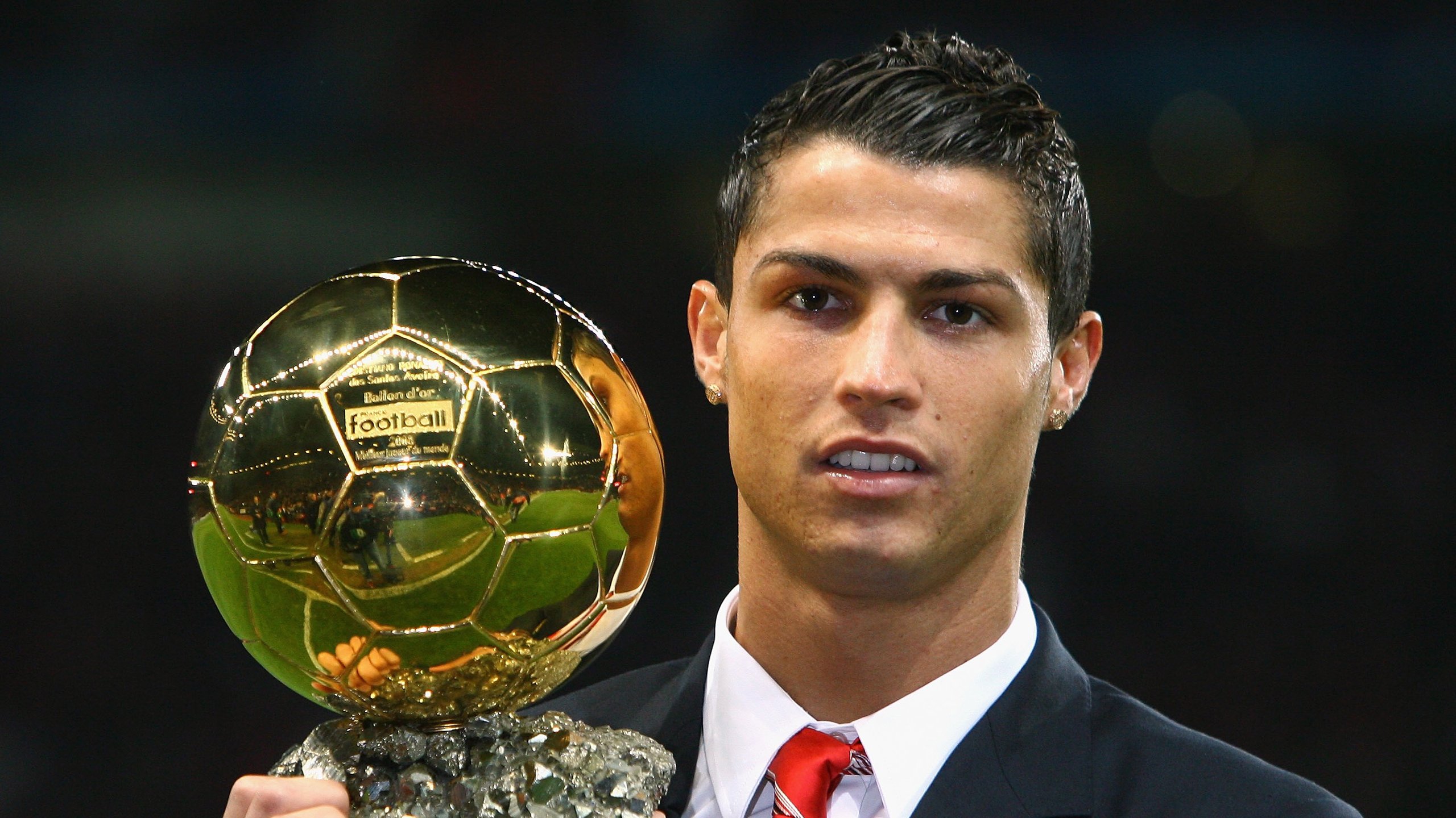 世界游泳比赛产生多项纪录